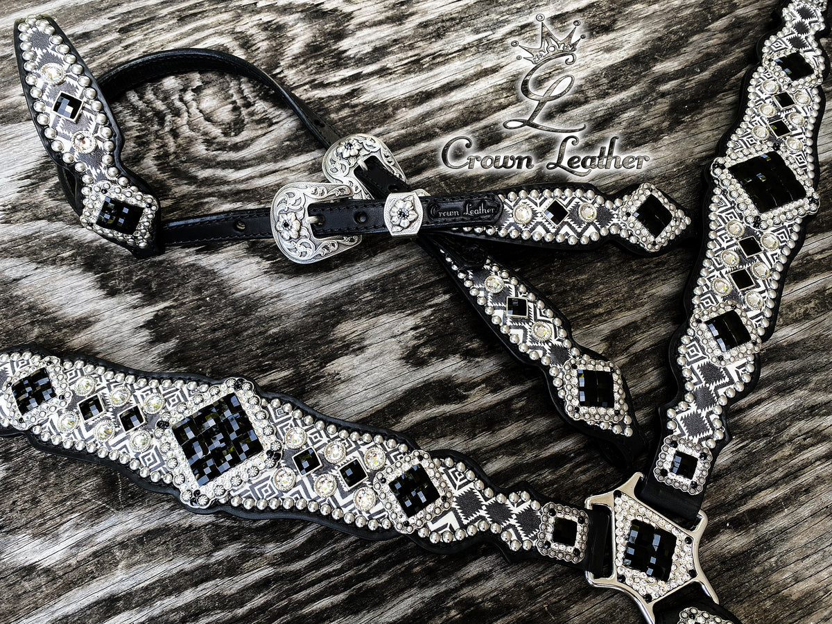2014 Black & White Aztec Set image 3