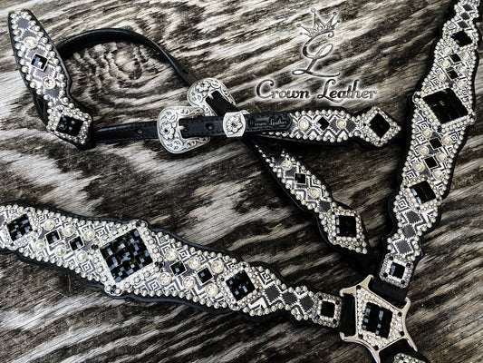 2014 Black & White Aztec Set image 3