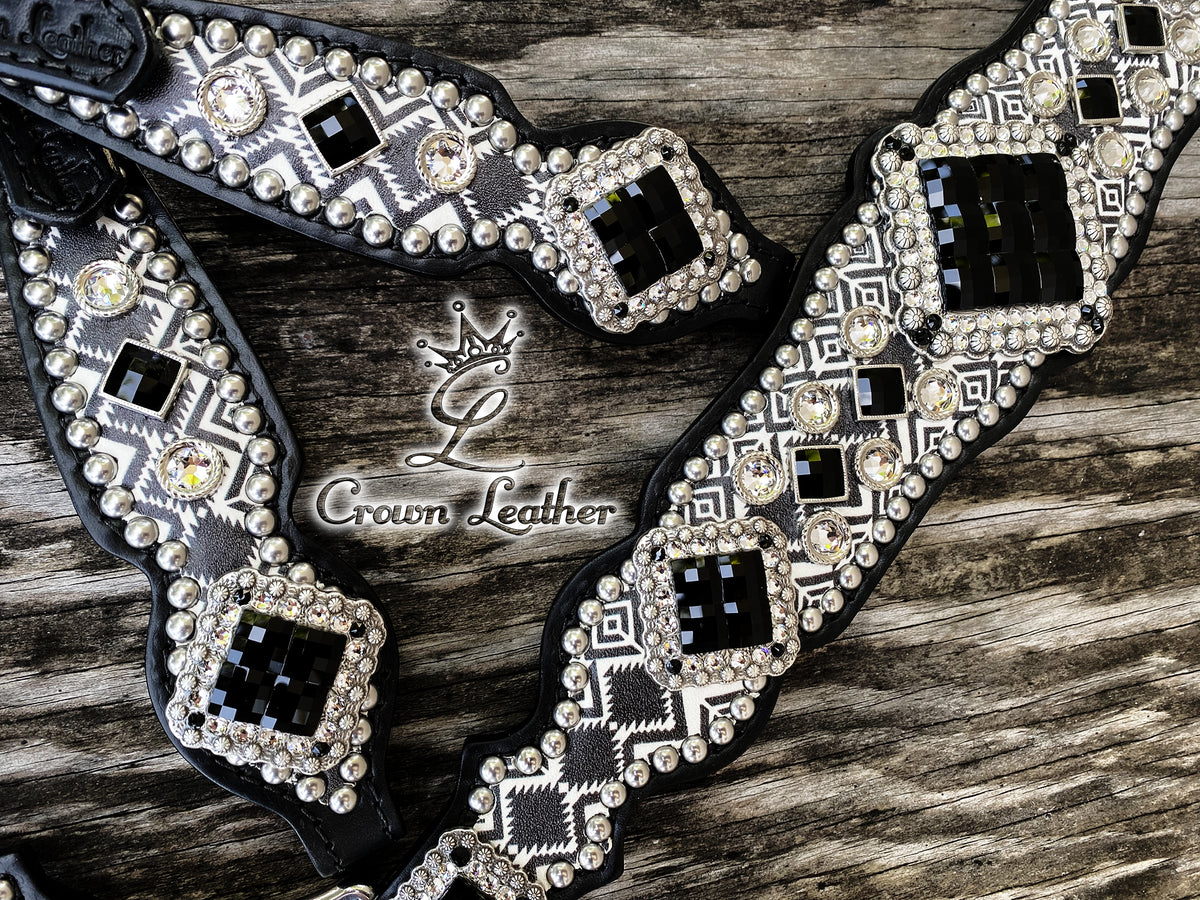 2014 Black & White Aztec Set image 0